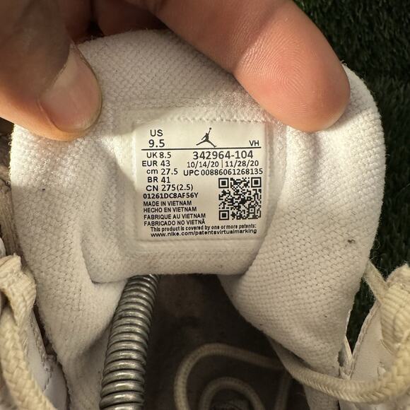 Size 9.5 - Jordan True Flight White Cement - Picture 6 of 7